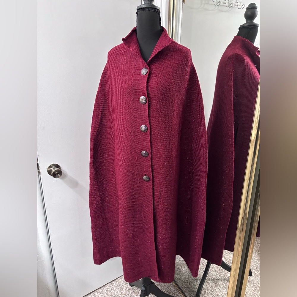 Elegant Sparkly Burgundy Cloak Renaissance/Dickens/Victorian